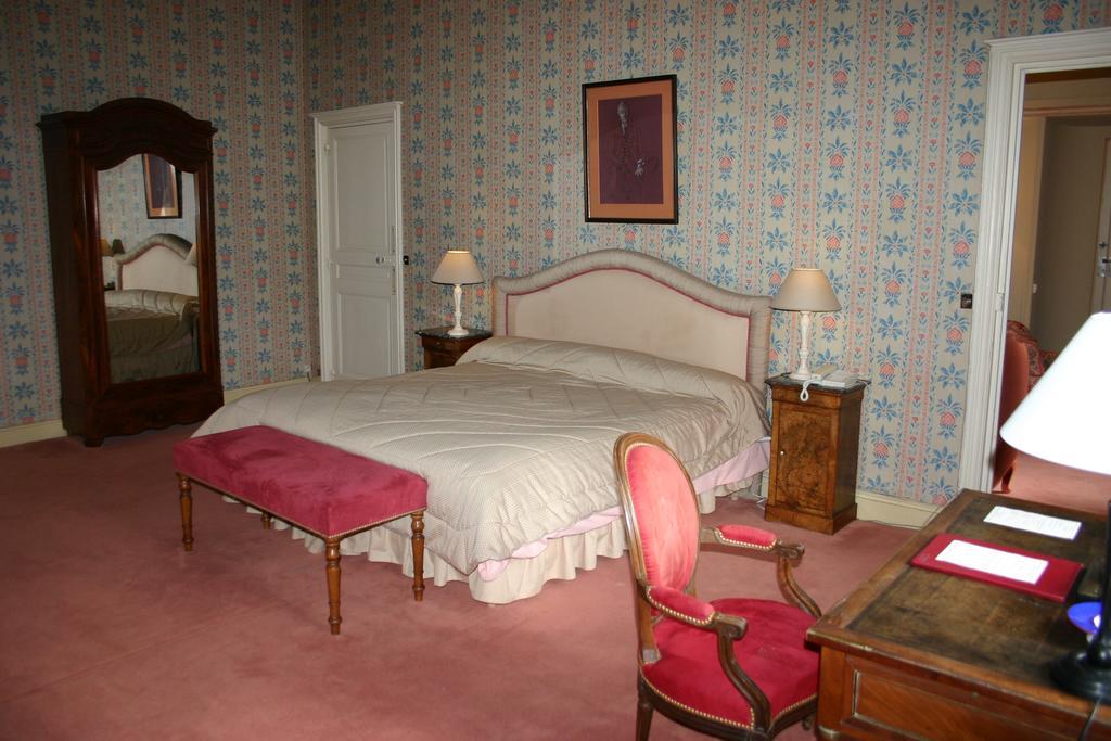 ホテルChateau De La Verrerie オービ二ー・シュル・ ネール 部屋 写真