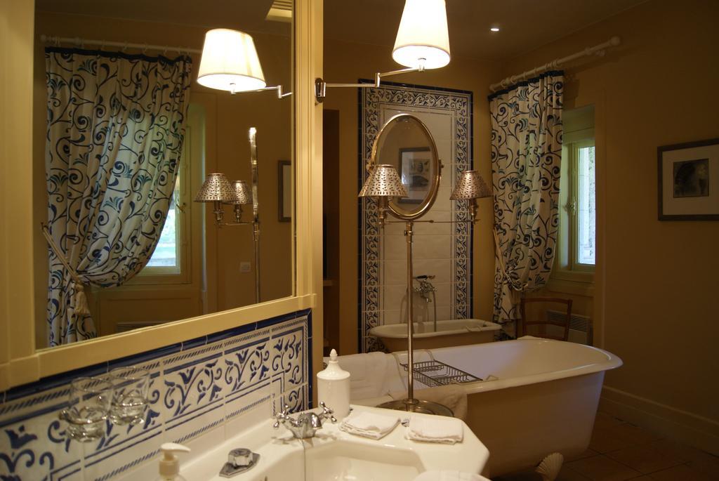 ホテルChateau De La Verrerie オービ二ー・シュル・ ネール 部屋 写真