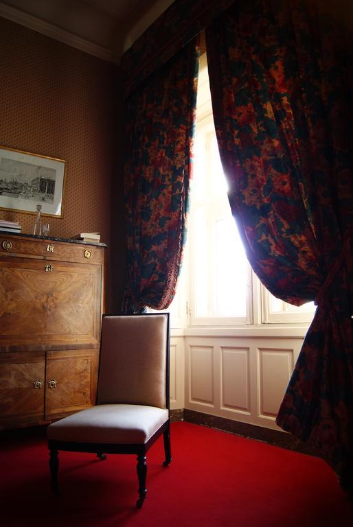 ホテルChateau De La Verrerie オービ二ー・シュル・ ネール 部屋 写真